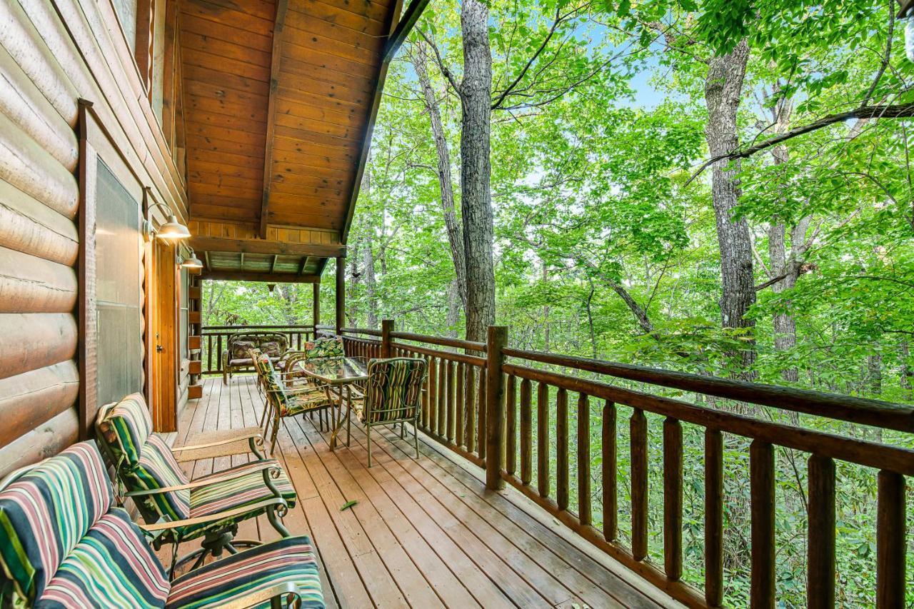 Bear Pleasures Gatlinburg Exterior foto